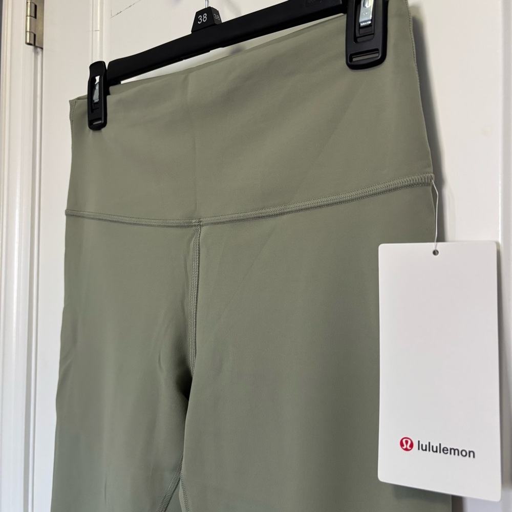 NWT lululemon Wunder Train HR Tight 28"